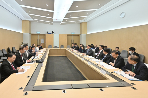 上饶城投集团发行3000万美元高级债券，息票率6.5%，北京银行南昌分行提供SBLC